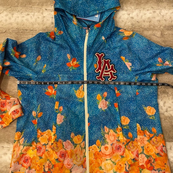 NWT💕VERY RARE GUCCI LA Dodger Chikae
Floral Manga Anime Windbreaker Jacket - Picture 7 of 16